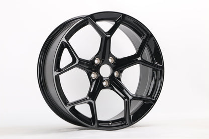 E660 Gloss Black 19x8.5 ET35 5x112 – (Square Set of 4)