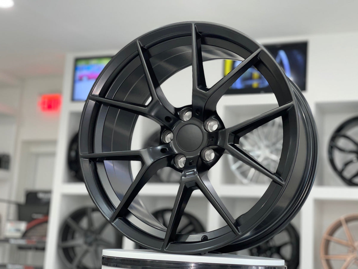 E705 Satin Black 18in Staggered Set 8.0 ET35 / 9.0 ET35 5.120 (4 Wheels)