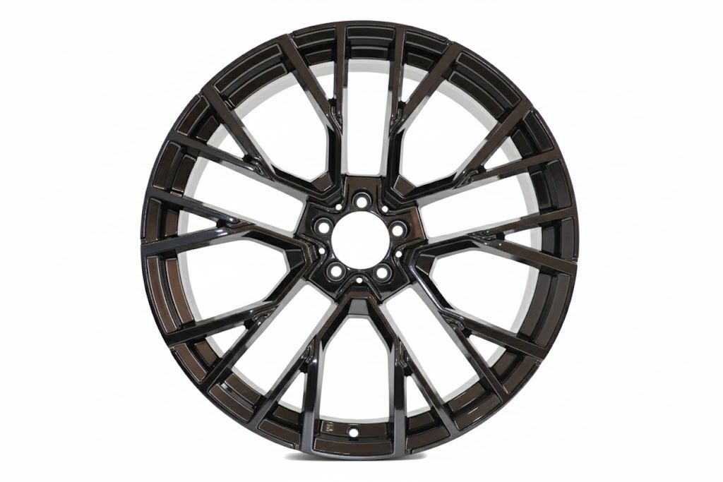 E706 Gloss Black 22in Staggered Set 9.5 ET32 / 10.5 ET35 5.112 (4 Wheels)