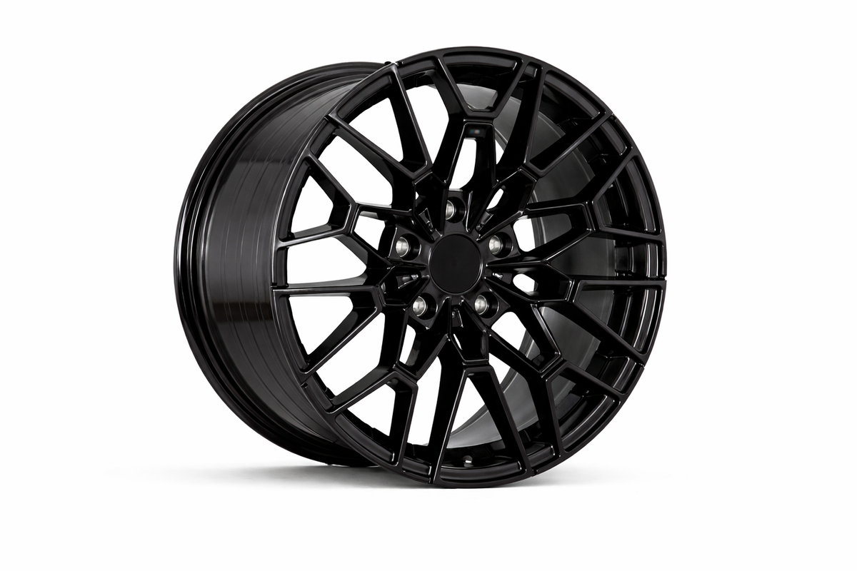 E717 Gloss Black 19x8 ET35 / 19x9 ET40 5x120 — Staggered Set of 4