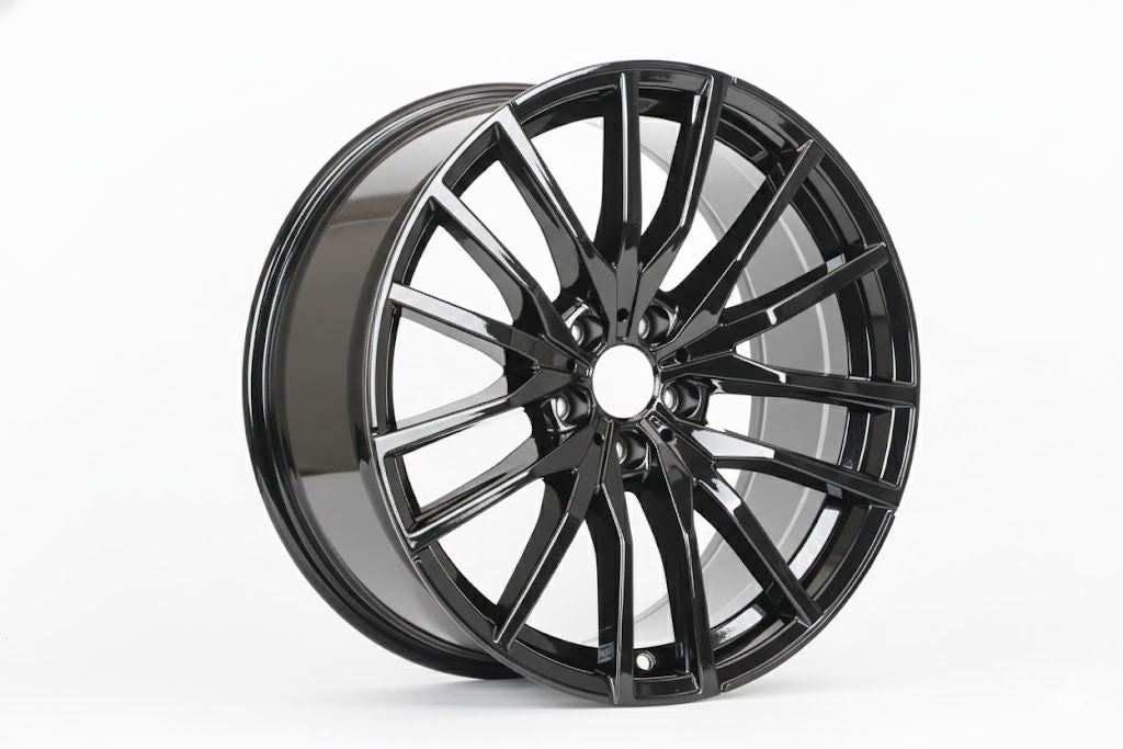 E726 Gloss Black 20in Staggered Set 10.0 ET40 / 11.0 ET35 5.112 (4 Wheels)