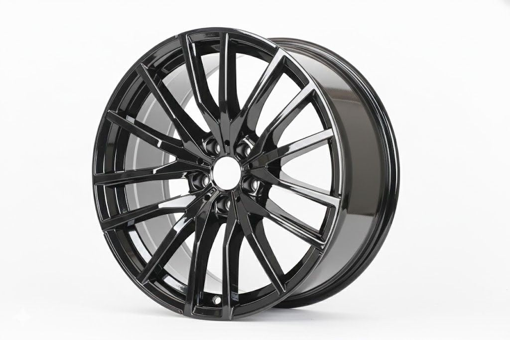 E726 Gloss Black 22in Staggered Set 9.5 ET37 / 10.5 ET43 5.120 (4 Wheels)