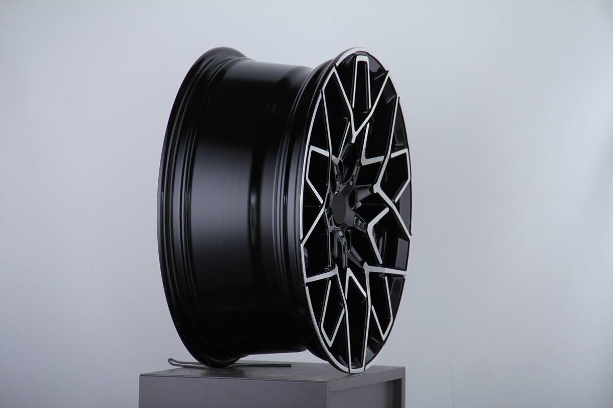 E736 Black Machined Face 19in Staggered Set 8.0 ET35 / 9.0 ET40 5.120 (4 Wheels)