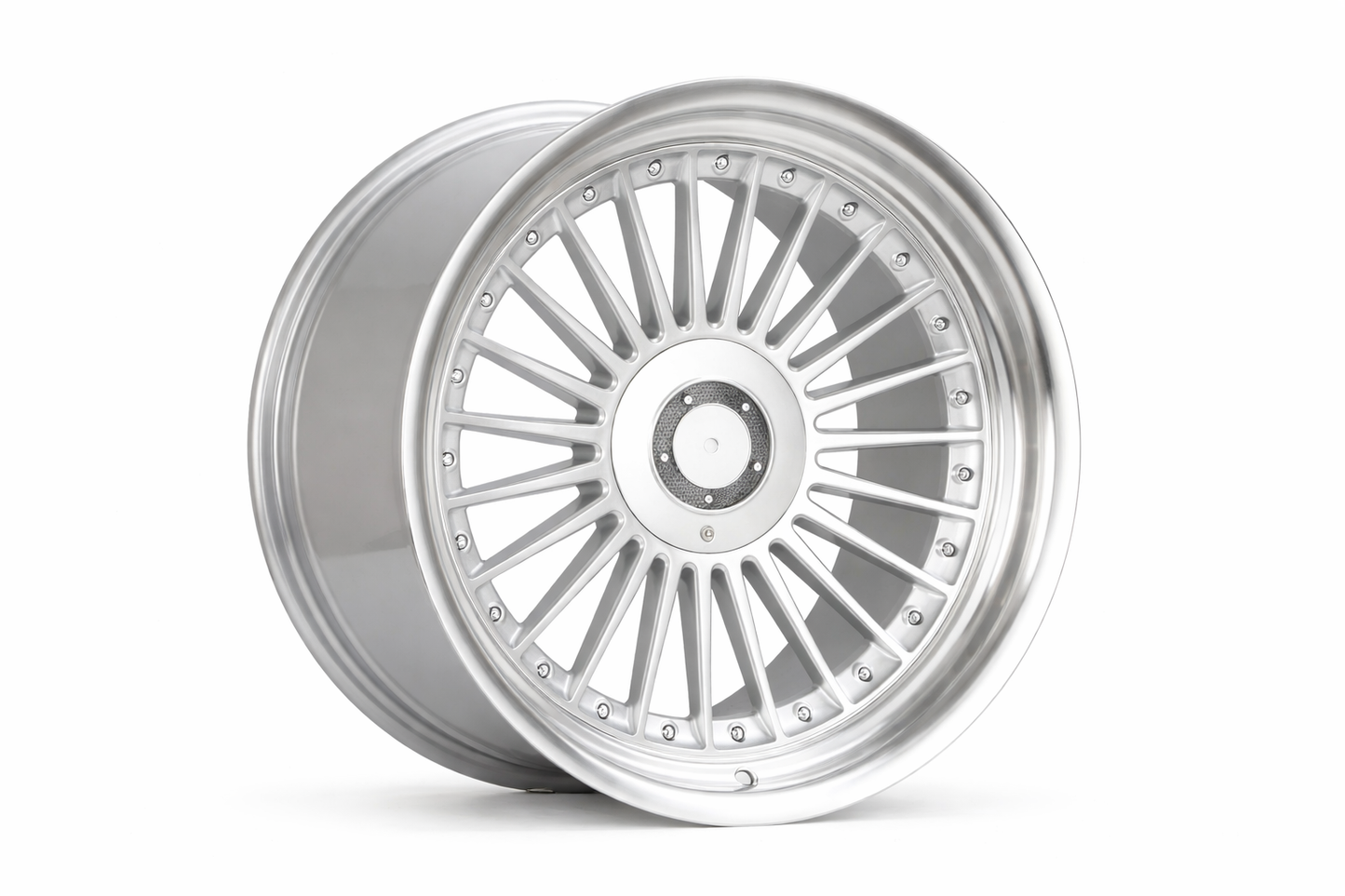 E750 Silver Machined Lip 18x10.0 ET20 5.112.120 - Square Set (4 Wheels)