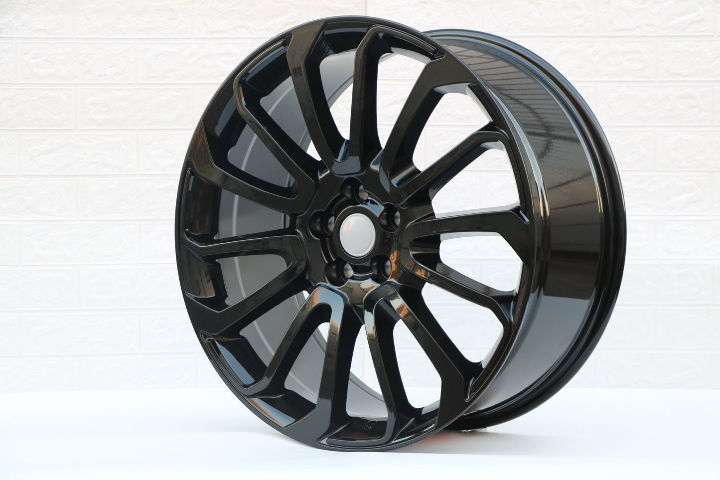 E795 Gloss Black 22x9.5 ET45 5.120 - Square Set (4 Wheels)