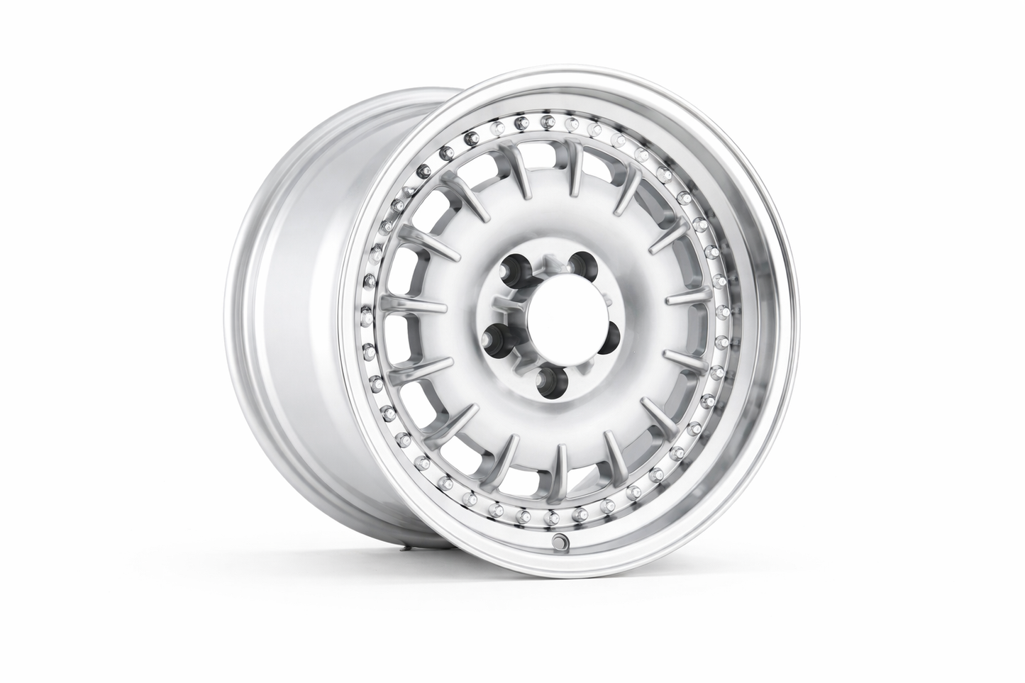 E8006 Silver Machined Lip 17x9 ET30 5x112 – (Square Set of 4)