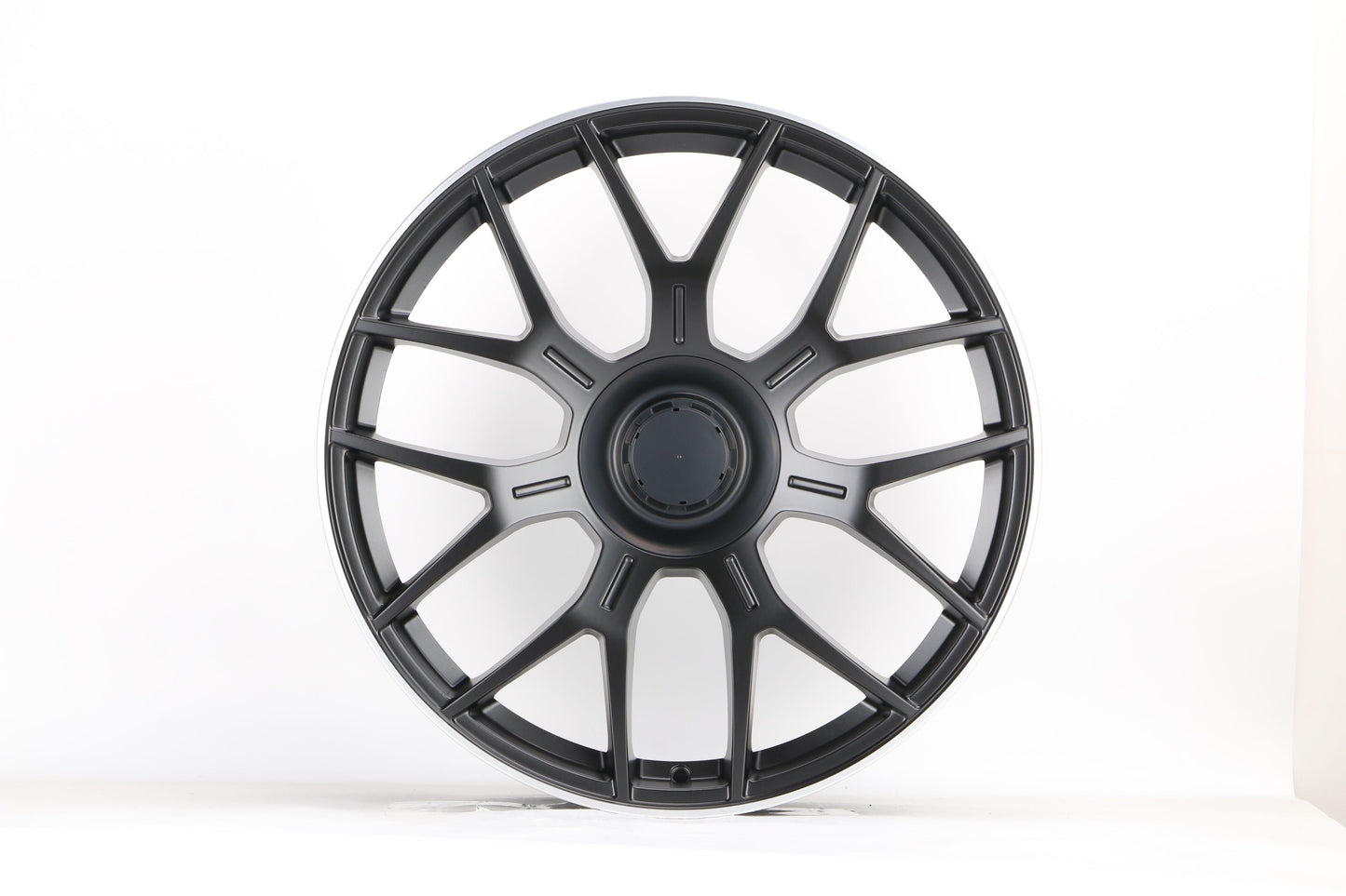 E810 Satin Black Machined Lip 20in Staggered Set 8.5 ET38 / 9.5 ET43 5.112 (4 Wheels)