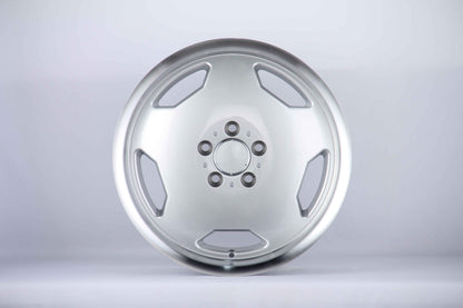 E823 Silver Machined Lip 17x8 ET25 / 17x9 ET30 5x112 — Staggered Set of 4