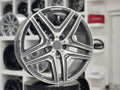 E824 Gunmetal Machined Face 20in Staggered Set 8.5 ET35 / 9.5 ET48 5.112 (4 Wheels)