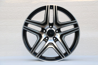 E824 Black Machined Face 20in Staggered Set 8.5 ET35 / 9.5 ET48 5.112 (4 Wheels)