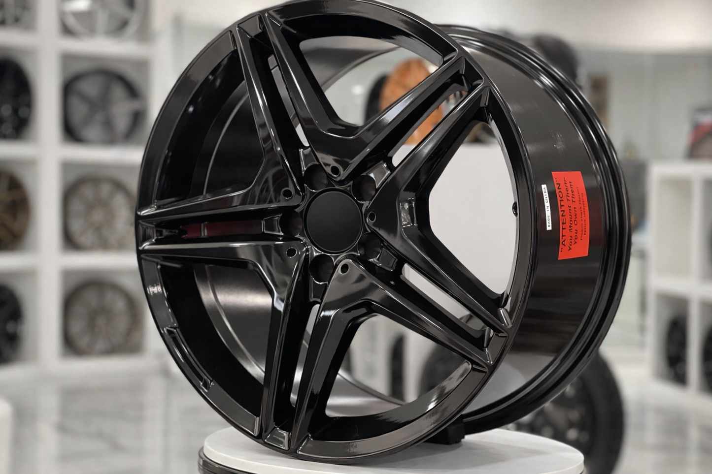 E828 Gloss Black 19x9.5 ET35 5.112 - Square Set (4 Wheels)