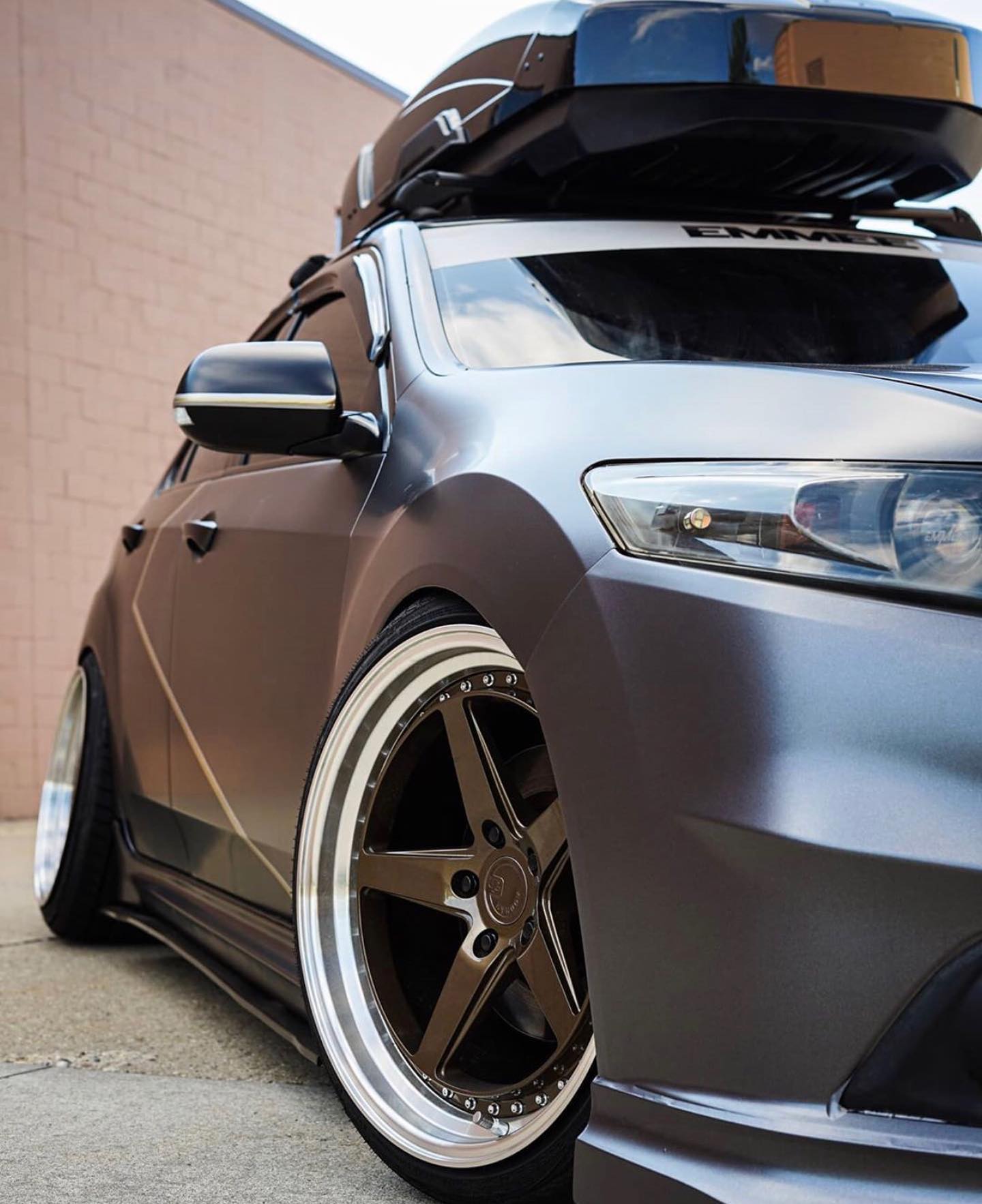 18" Aodhan DS05 Bronze w/ Machined Lip 5x100 ( Staggered Setup )