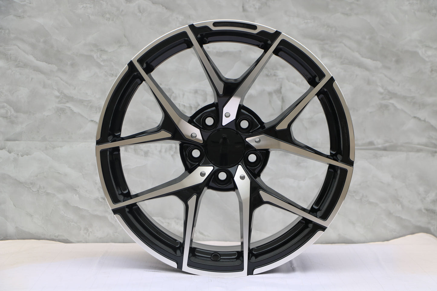 E838 Black Machined Face 19in Staggered Set 8.5 ET45 / 9.5 ET35 5.112 (4 Wheels)