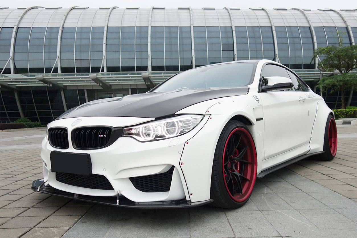 2014-2020 BMW F82/F83 M4 DE Style Fender Flares - Carbonado