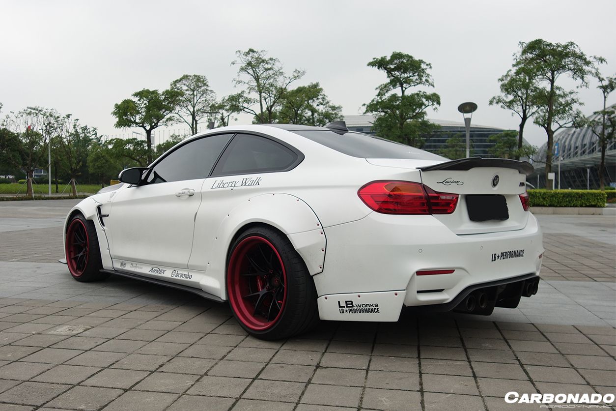 2014-2020 BMW F82/F83 M4 DE Style Carbon Fiber Rear Caps - Carbonado Aero