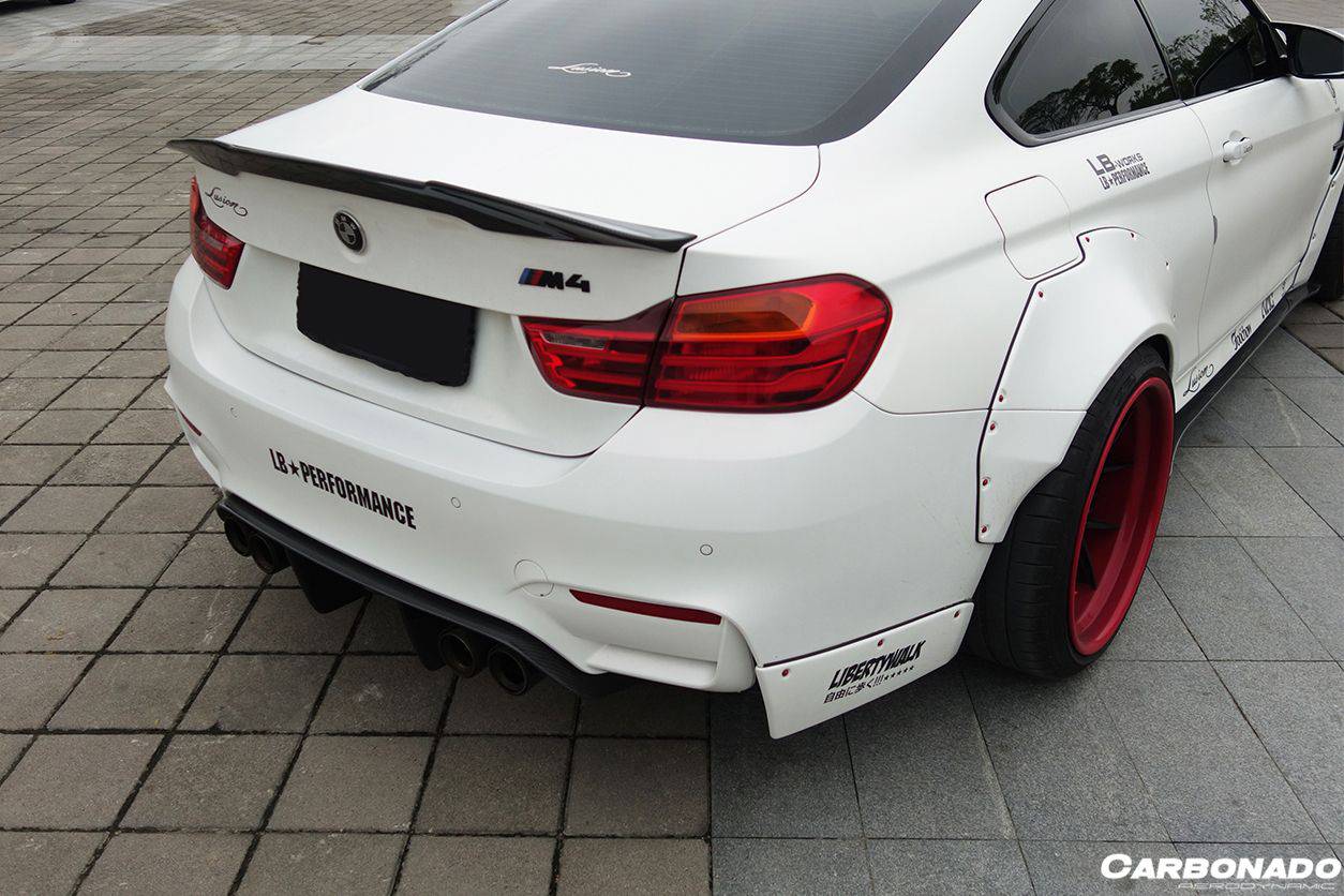 2014-2020 BMW F82/F83 M4 DE Style Carbon Fiber Rear Caps - Carbonado Aero