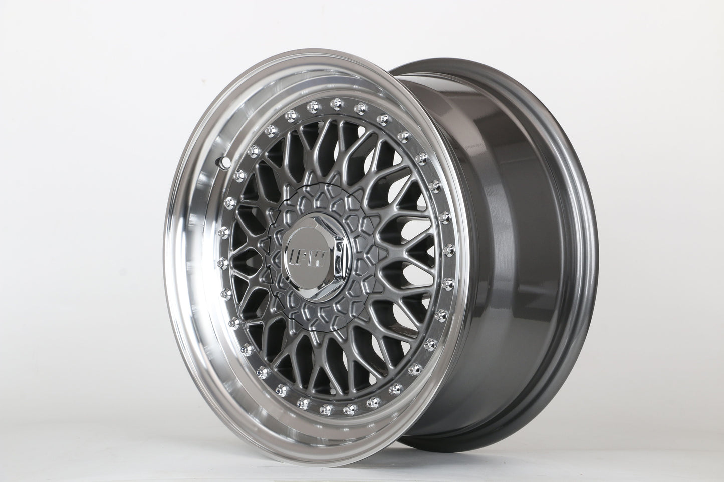 E881 Gunmetal Machined Face With Silver Rivet 16x7.5 ET35 4.100.114 - Square Set (4 Wheels)