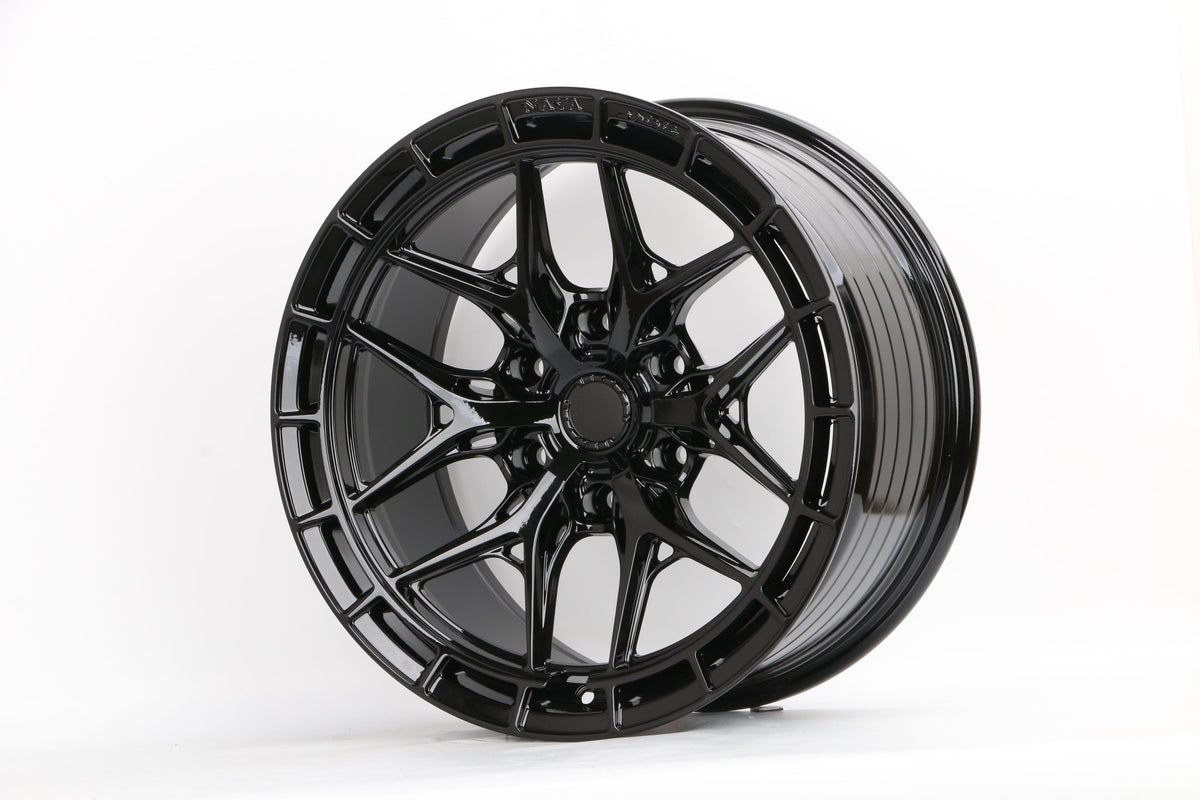 E932 Gloss Black 18x9.0 ET15 6.139 - Square Set (4 Wheels)