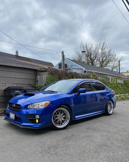 18" F1R F21 Hyper Black 5x112 / 5x114.3 Dual Pattern ( Square Setup ) ( Set of 4 )