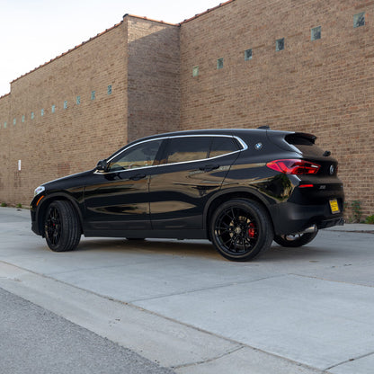 F1R FS1 Gloss Black vehicle installation example