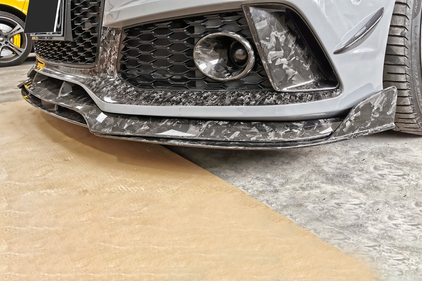 2016-2019 Audi RS7 MAN Style Dry Carbon Fiber Front Lip Splitter