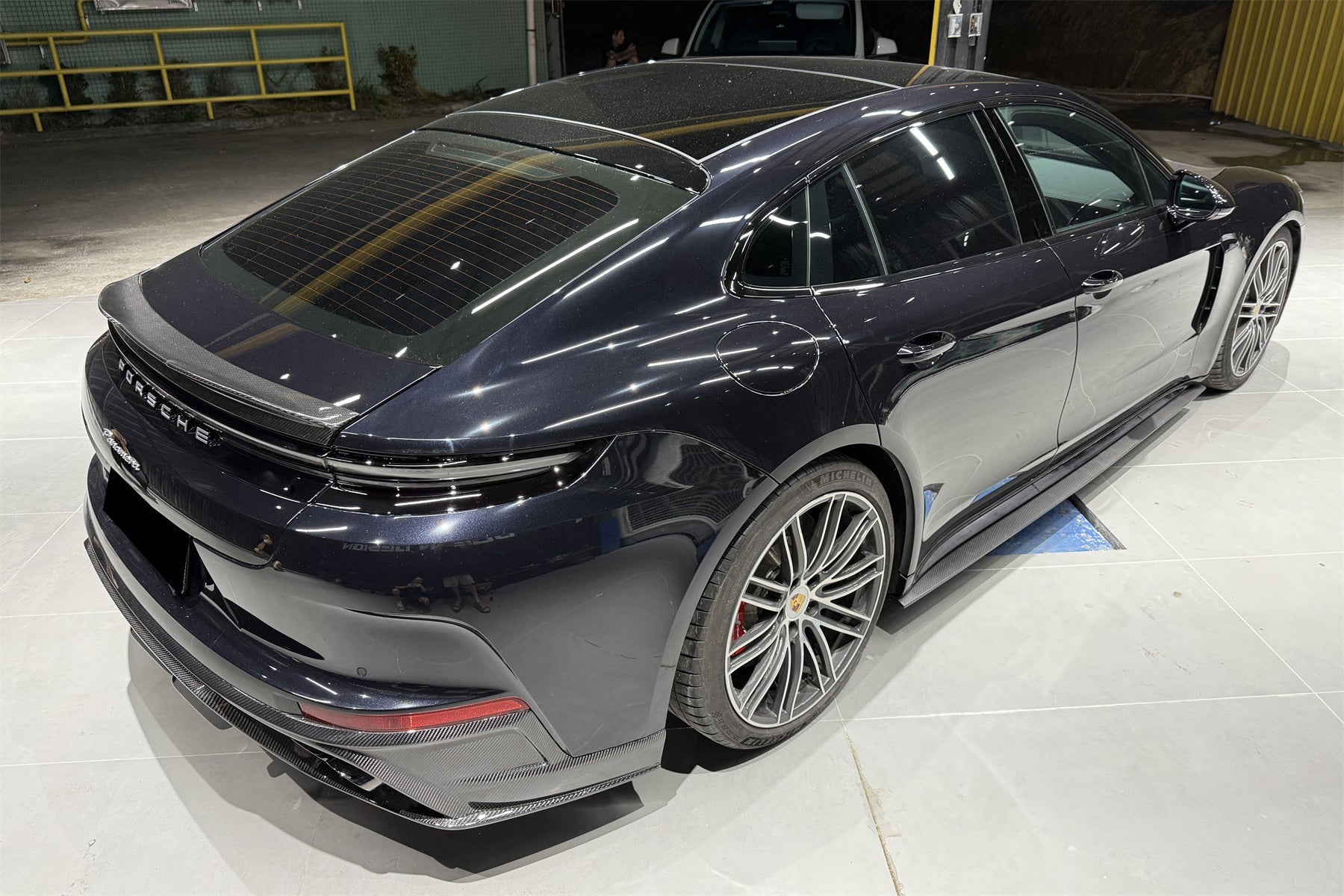 2024-2025 Porsche Panamera 976 OD Style Dry Carbon Fiber Trunk Spoiler - Carbonado