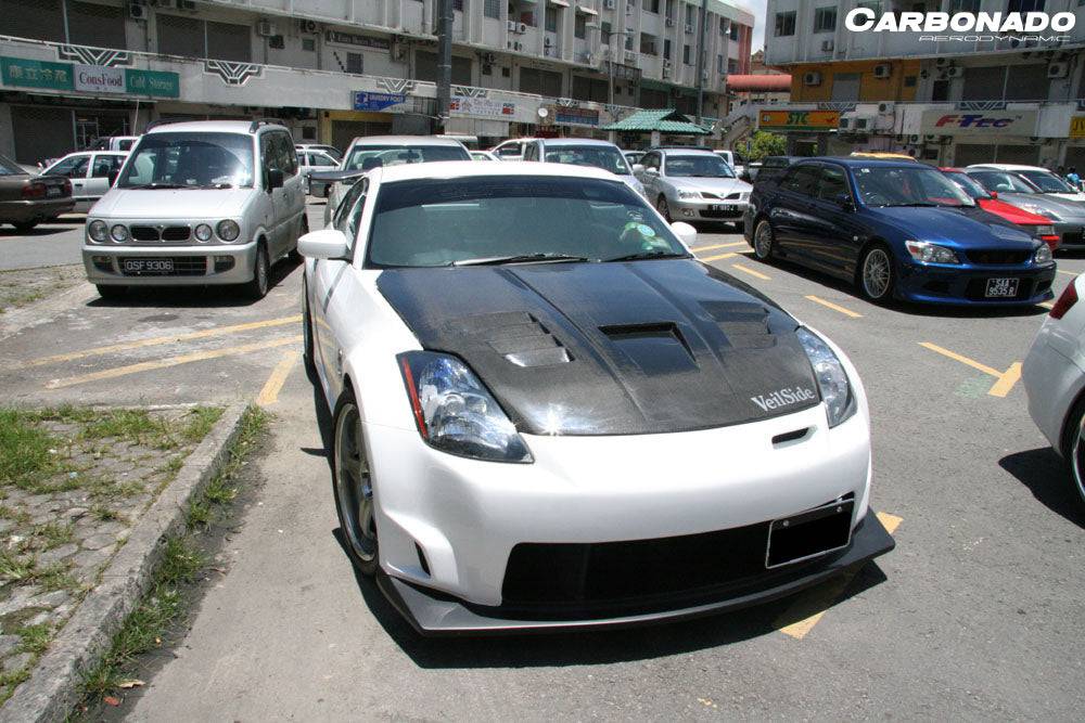 2003-2005 Nissan 350Z VT Style Hood - Carbonado