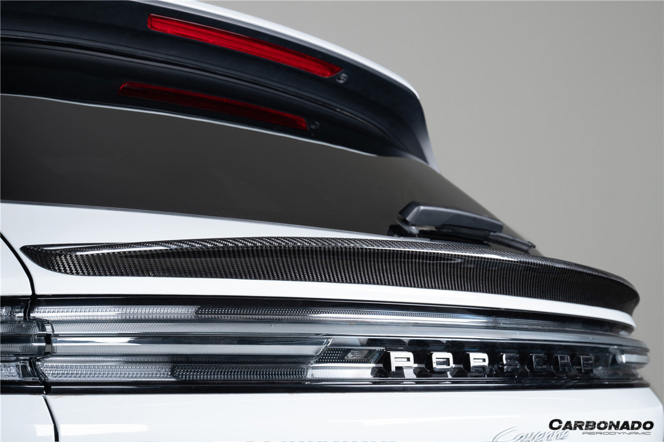Carbonado 2018-2025 Porsche 9Y0 9YA Cayenne S    GTS    E-Hybrid TKT Style Carbon Fiber Trunk Spoiler