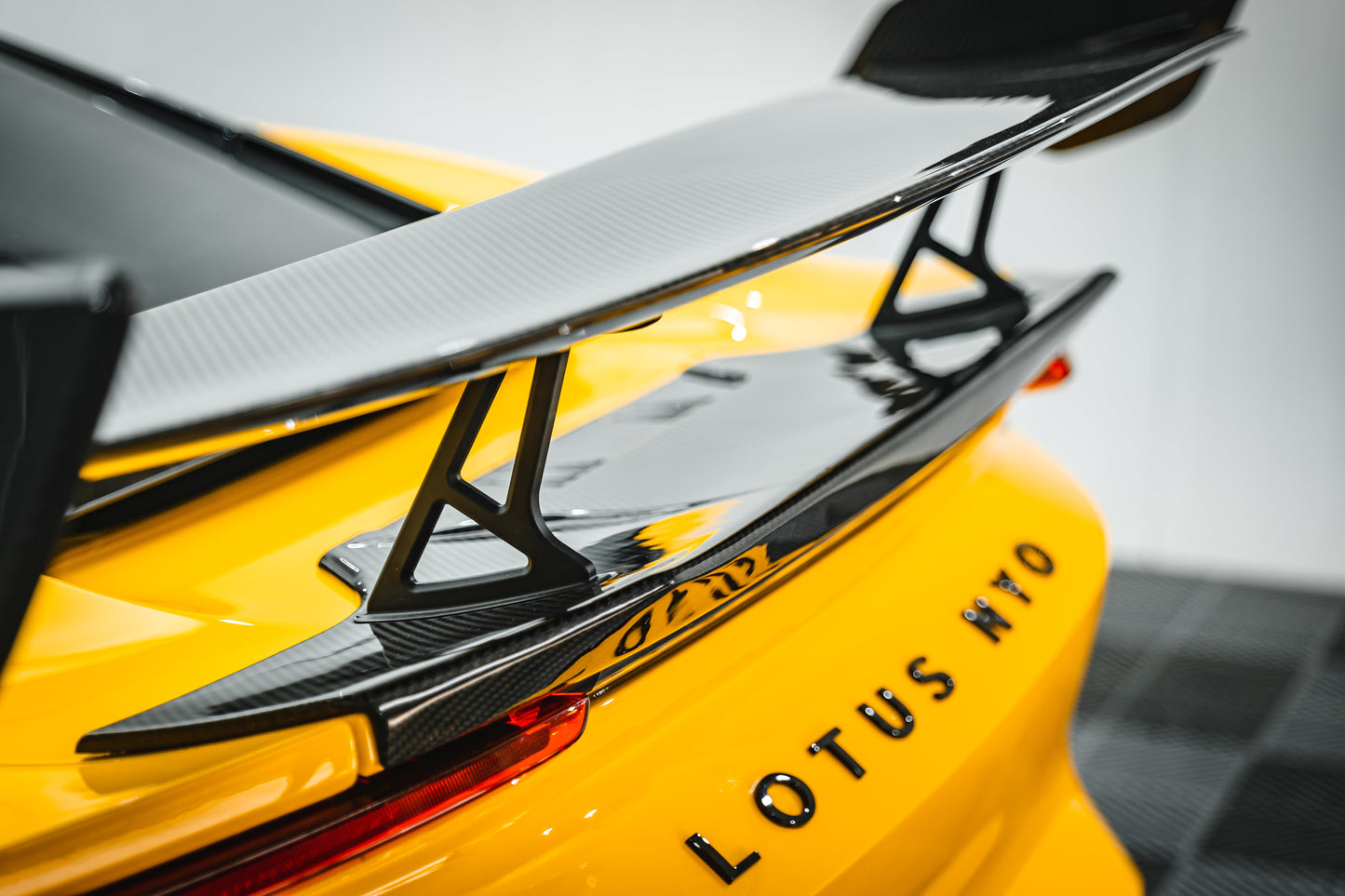 2021-2024 Lotus Emira NYO MNK Style Dry Carbon Fiber Trunk Wing With Base