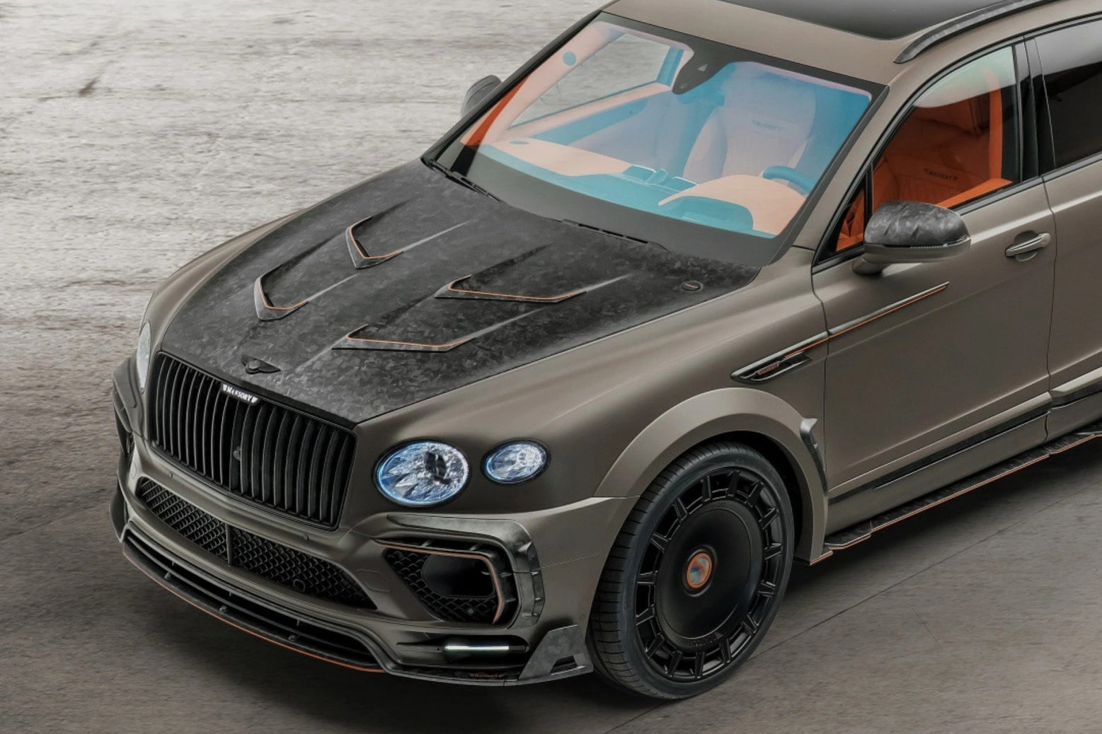 2021-2025 Bentley Bentayga MSY Style DRY Carbon Fiber Hood - Carbonado