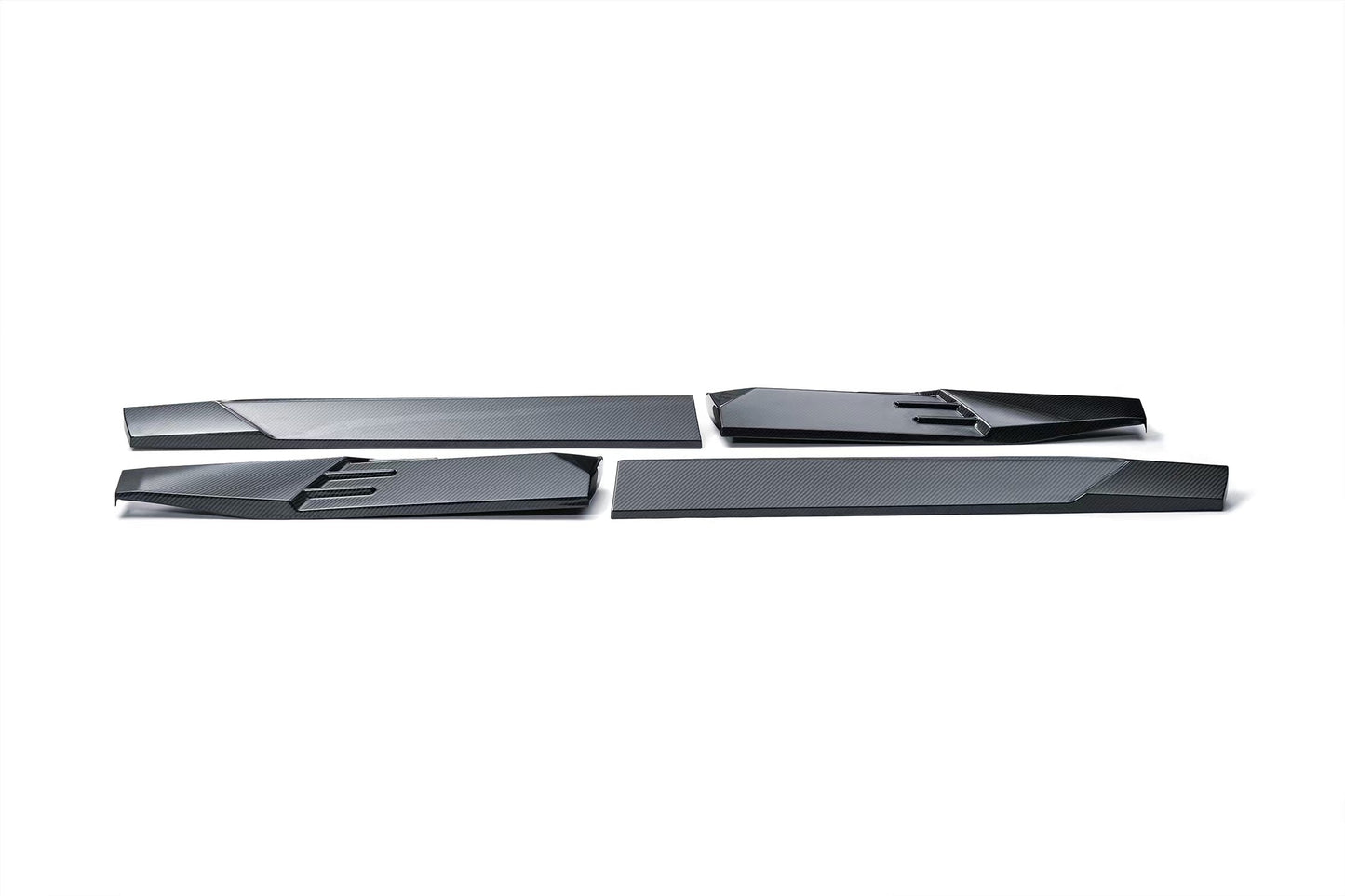 2023-2026 BMW XM G09 LD Style Dry Carbon Fiber Side Skirts With Under Board