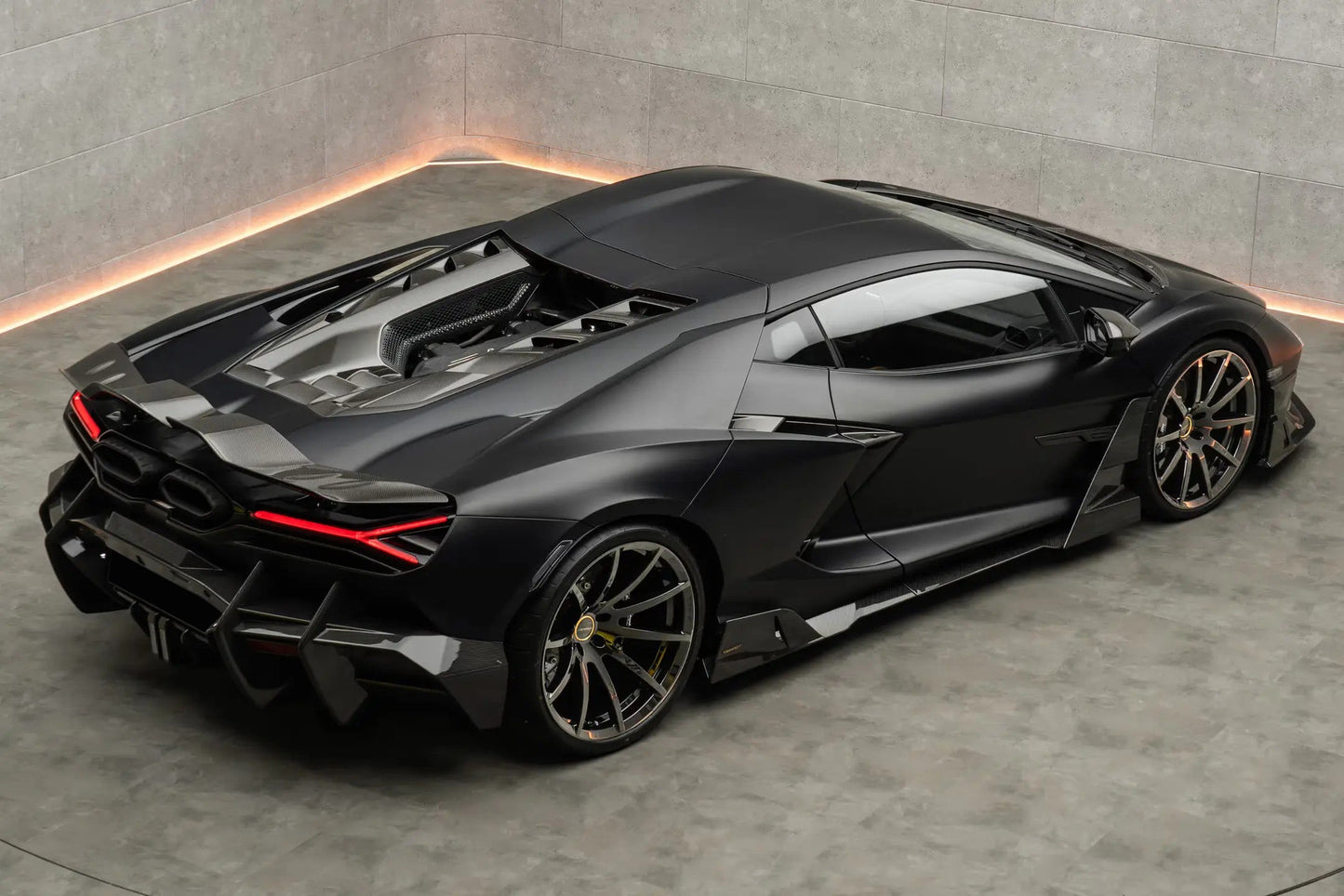 2024-UP Lamborghini Revuelto MSY Style Autoclave Carbon Fiber Rear Spoiler Wing