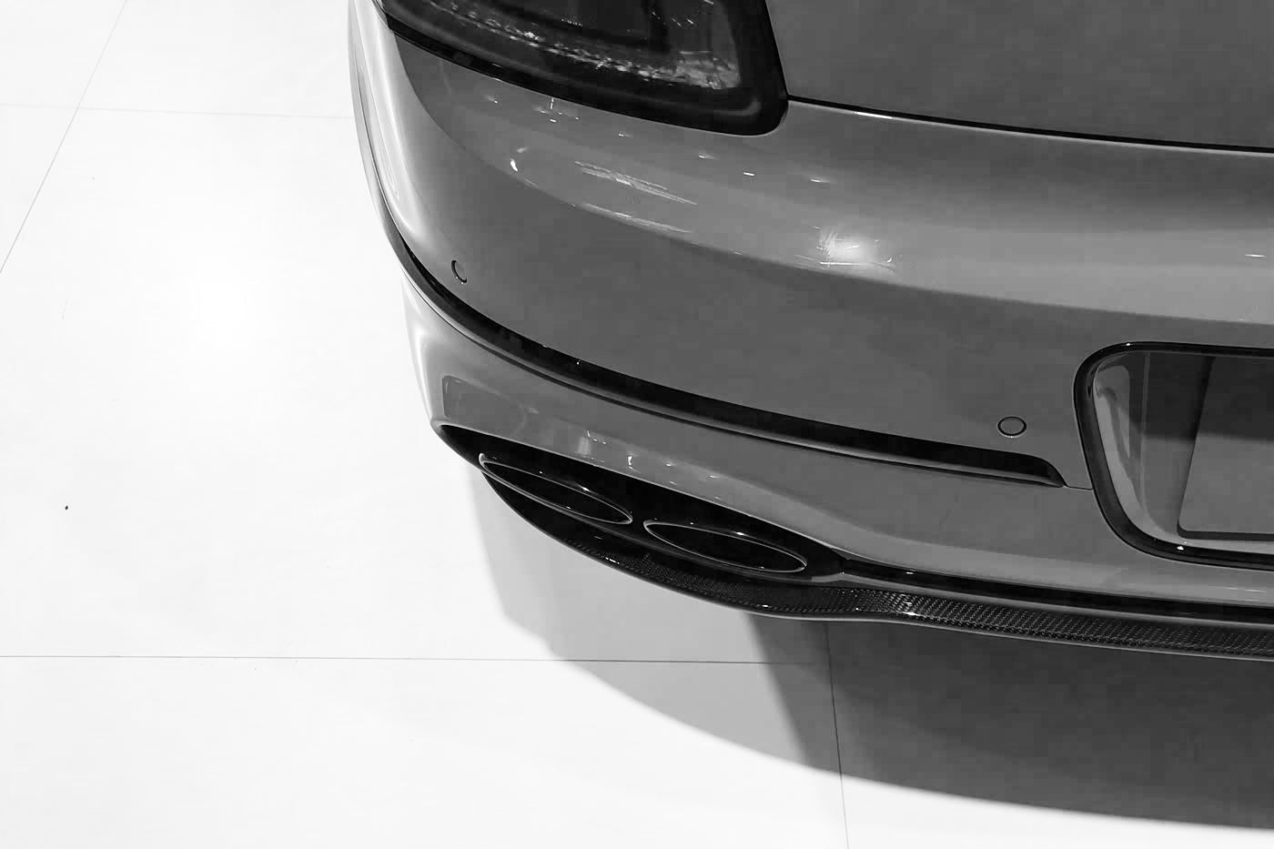 2020-2024 Bentley Flying Spur OEM Style Autoclave Carbon Fiber Rear Lip