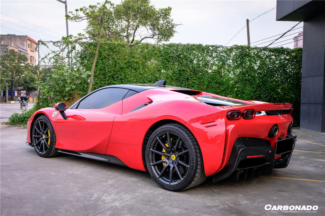 2020-UP Ferrari SSF90 Stradale OE Style Autoclave Carbon Fiber Rear Diffuser