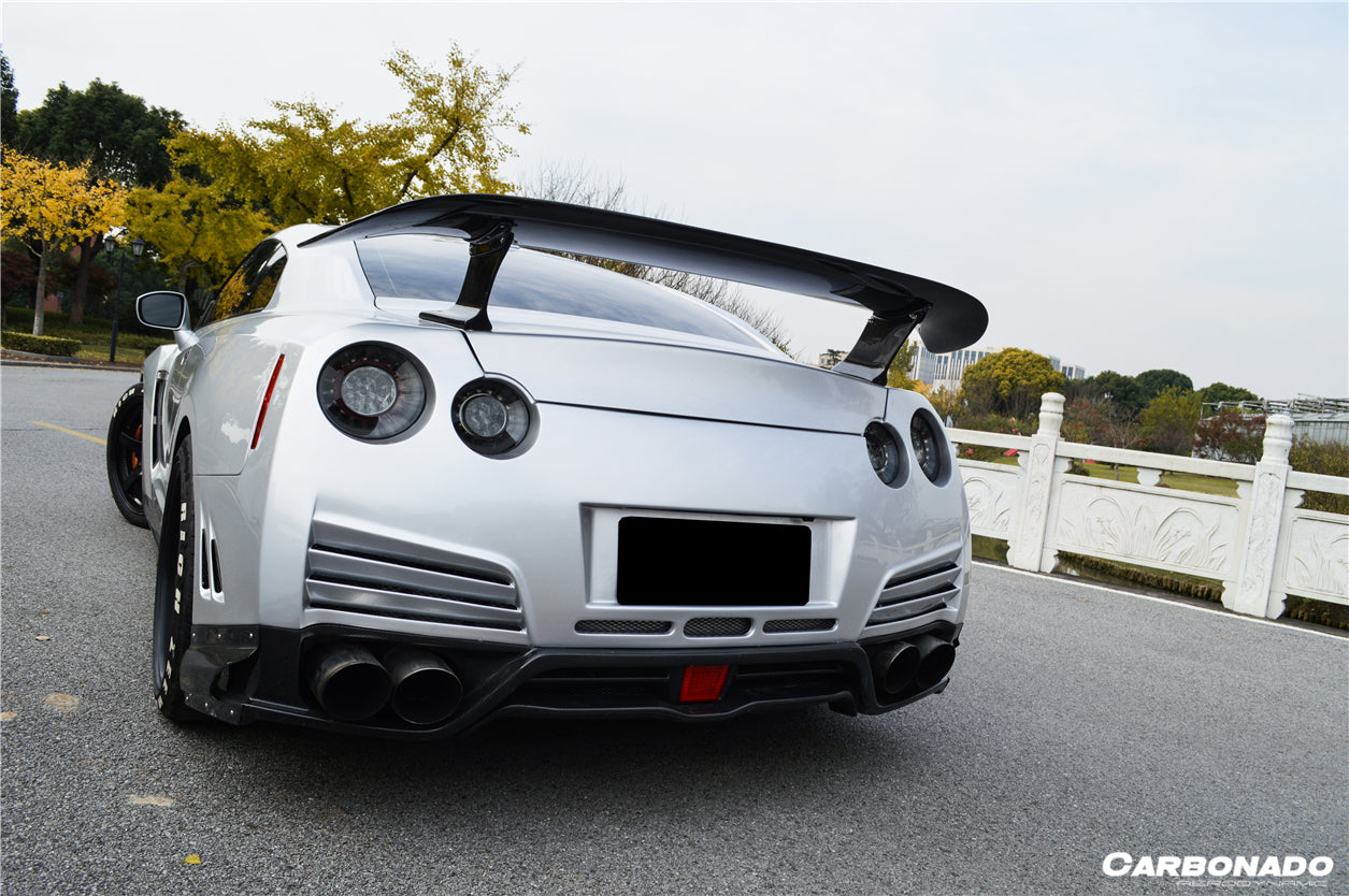 2008-2011 Nissan GTR R35 CBA & DBA VA Style Rear Bumper with Diffuser and LED Light