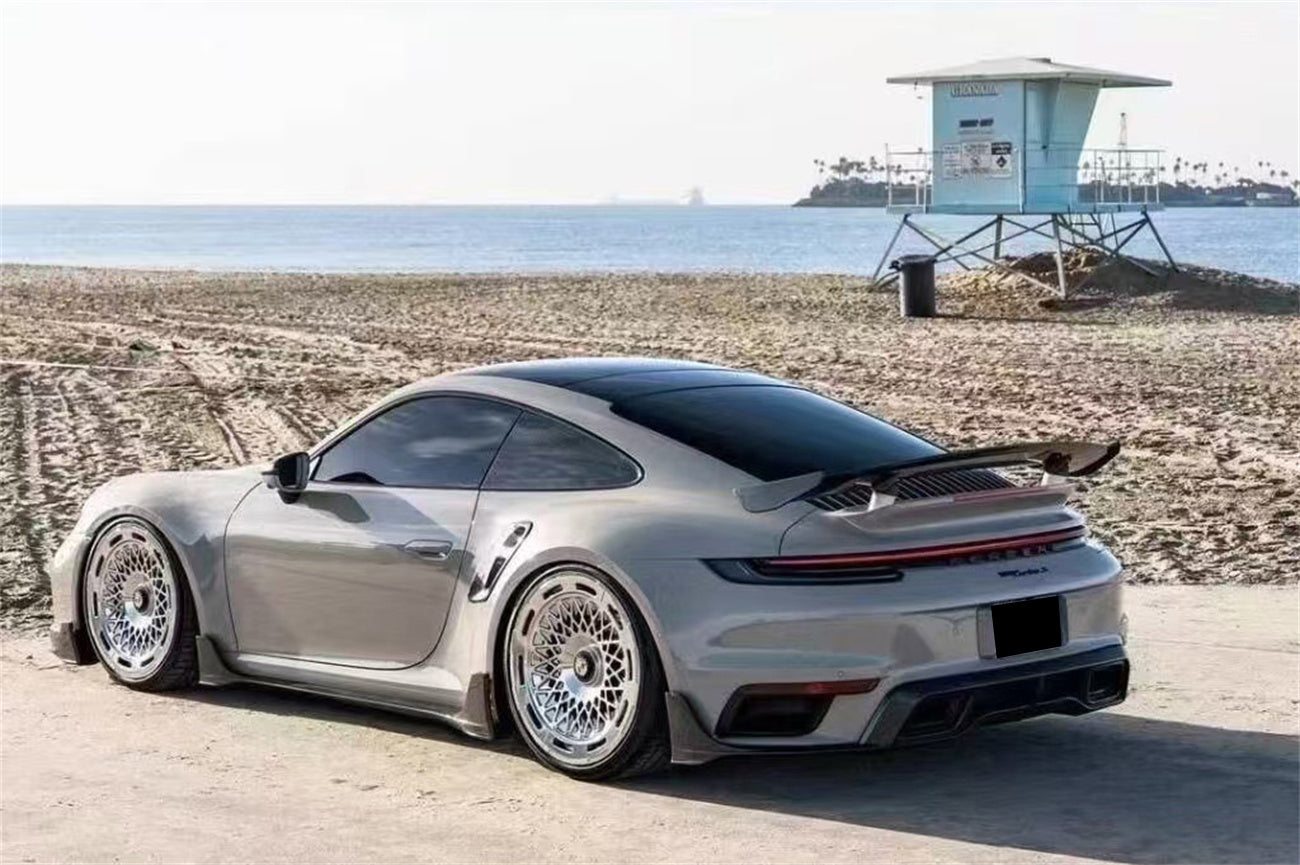 2020-2024 Porsche 911 992.1 Turbo S And Turbo S Cabriolet 9D Style Autoclave Carbon Fiber Side Skirts