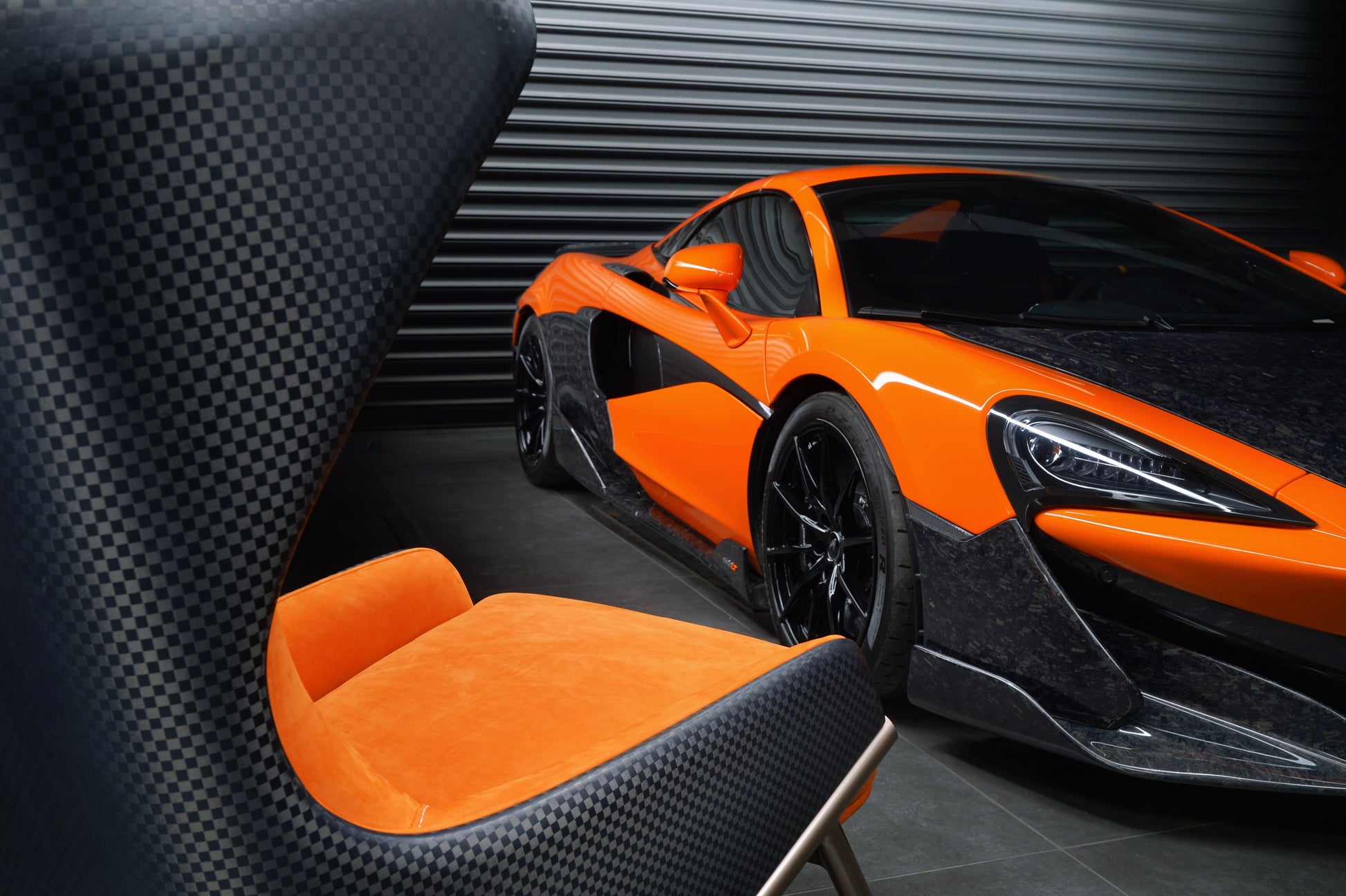 DARWINPRO CARBON FIBER SUEDE LOUNGE CHAIR - DarwinPRO Aerodynamics
