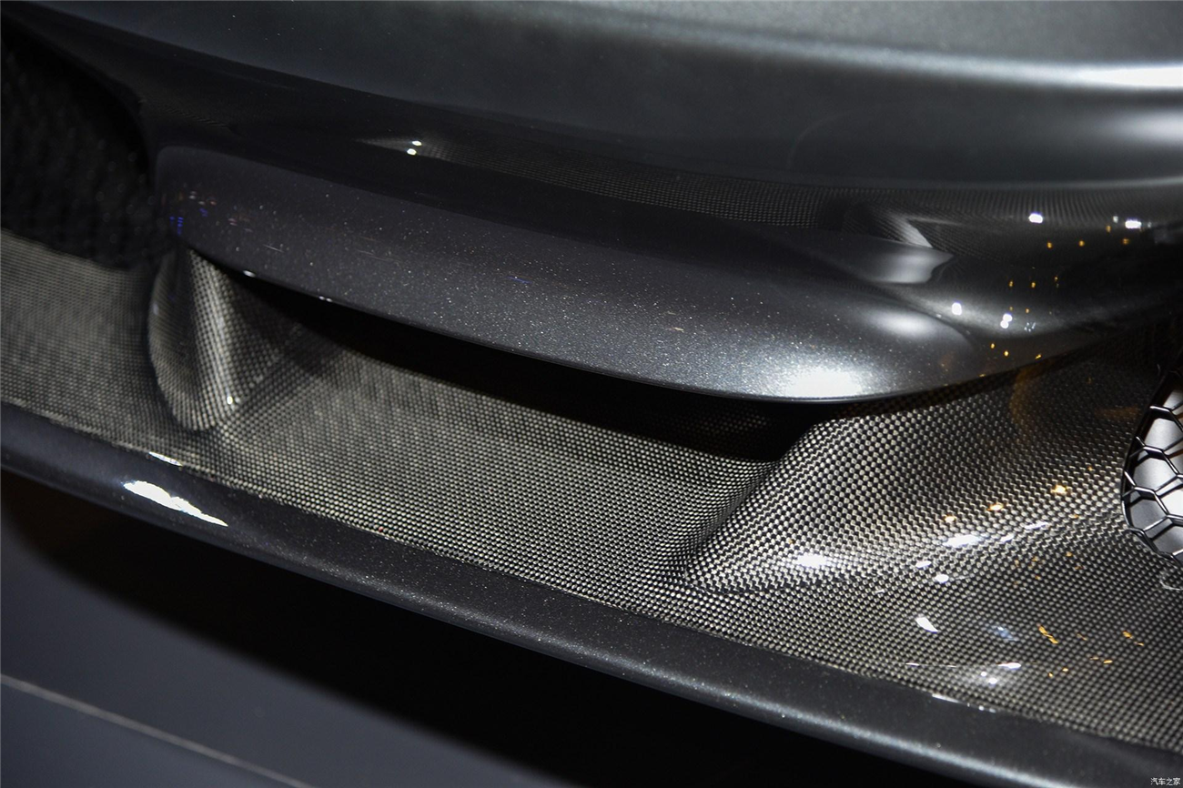 2019-2024 Ferrari F8 OE Style Autoclave Carbon Fiber Front Lip Splitter