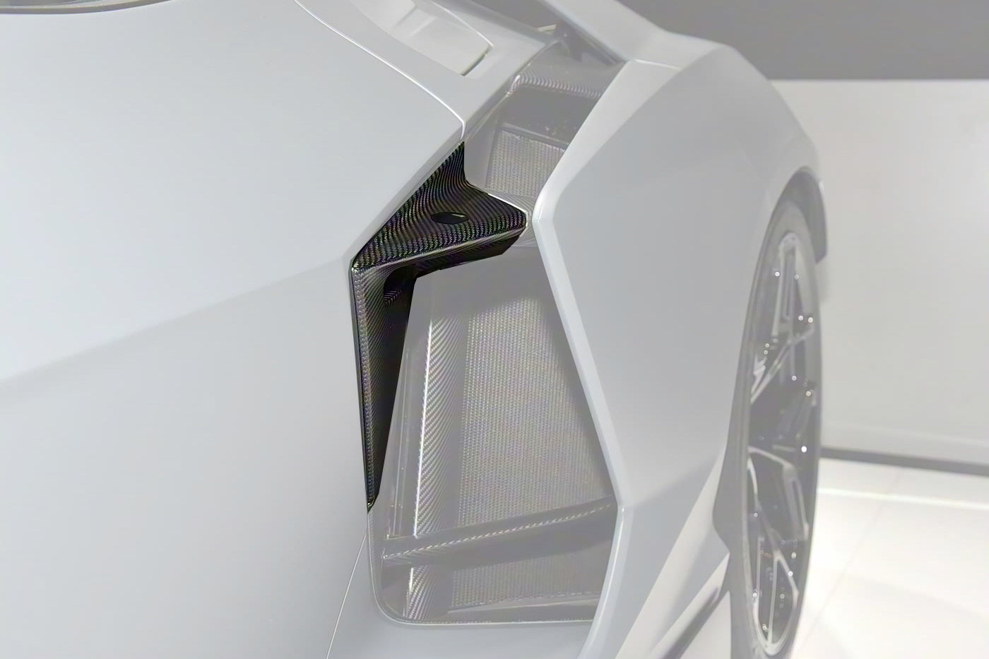 DarwinPRO 2023-UP Lamborghini Revuelto OE Style Autoclave Carbon Fiber Door Handle