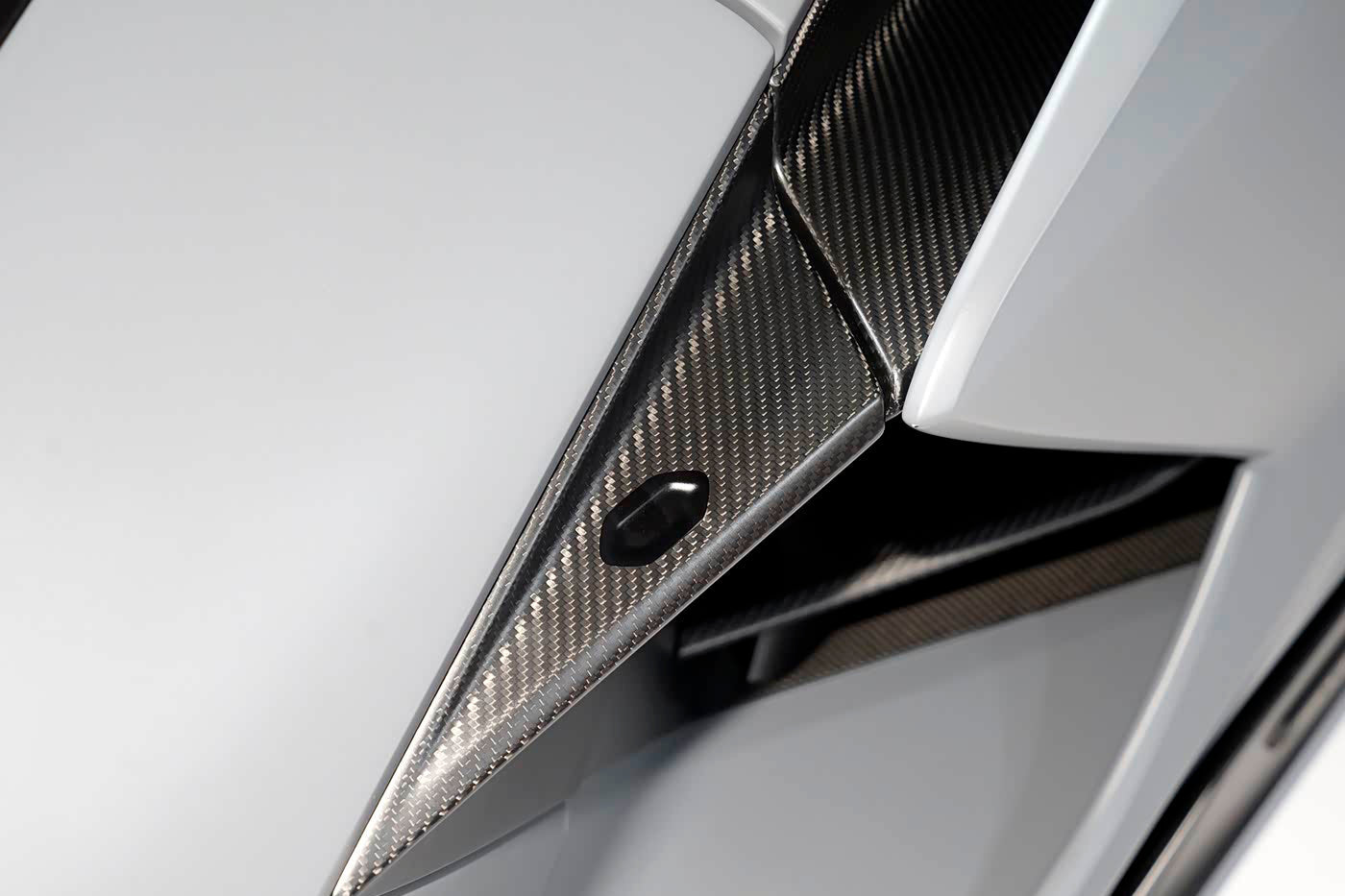 2023-UP Lamborghini Revuelto OE Style Autoclave Carbon Fiber Door Handle