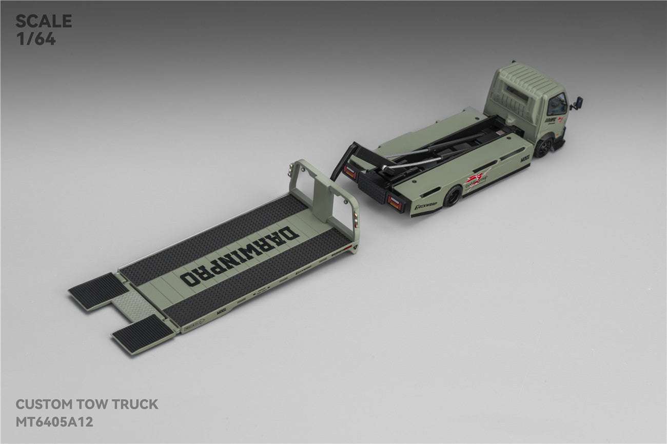 DarwinPRO Limited Edition 1:64 Scale Diecast Cutom Tow Trunk Model