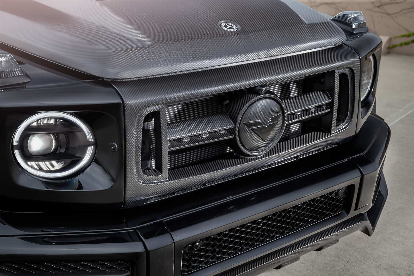 Mercedes Benz G63 AMG Program - Front Grill With Vorsteiner Insignia