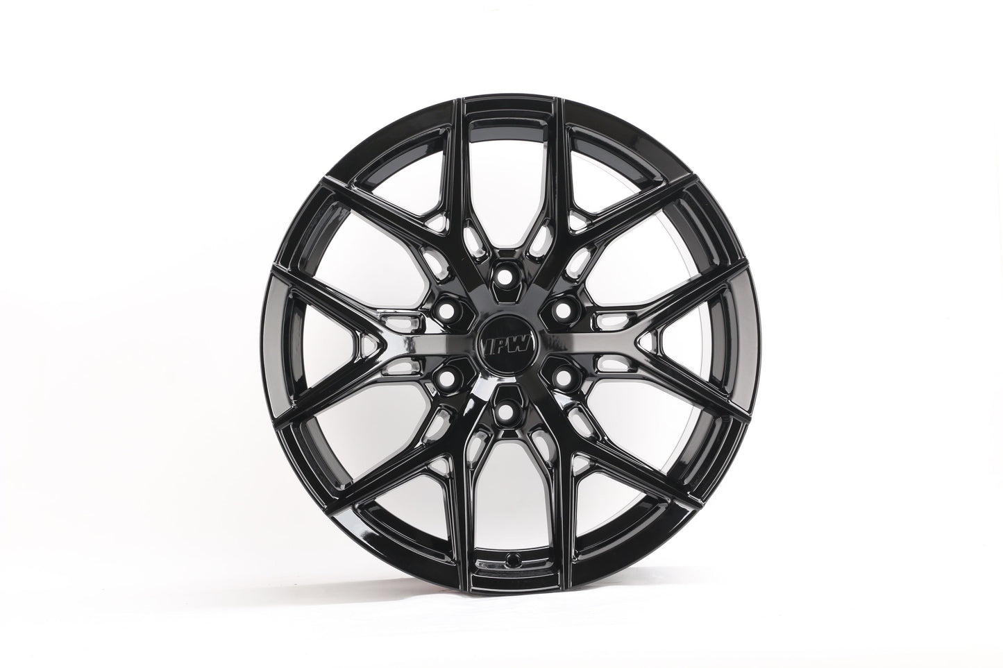 E1509 Gloss Black 18x9 ET15 6.139 – (Square Set of 4)