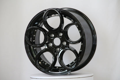 E103 Gloss Black 17x7.5 ET35 5x114.3 - Square Set (4 Wheels)