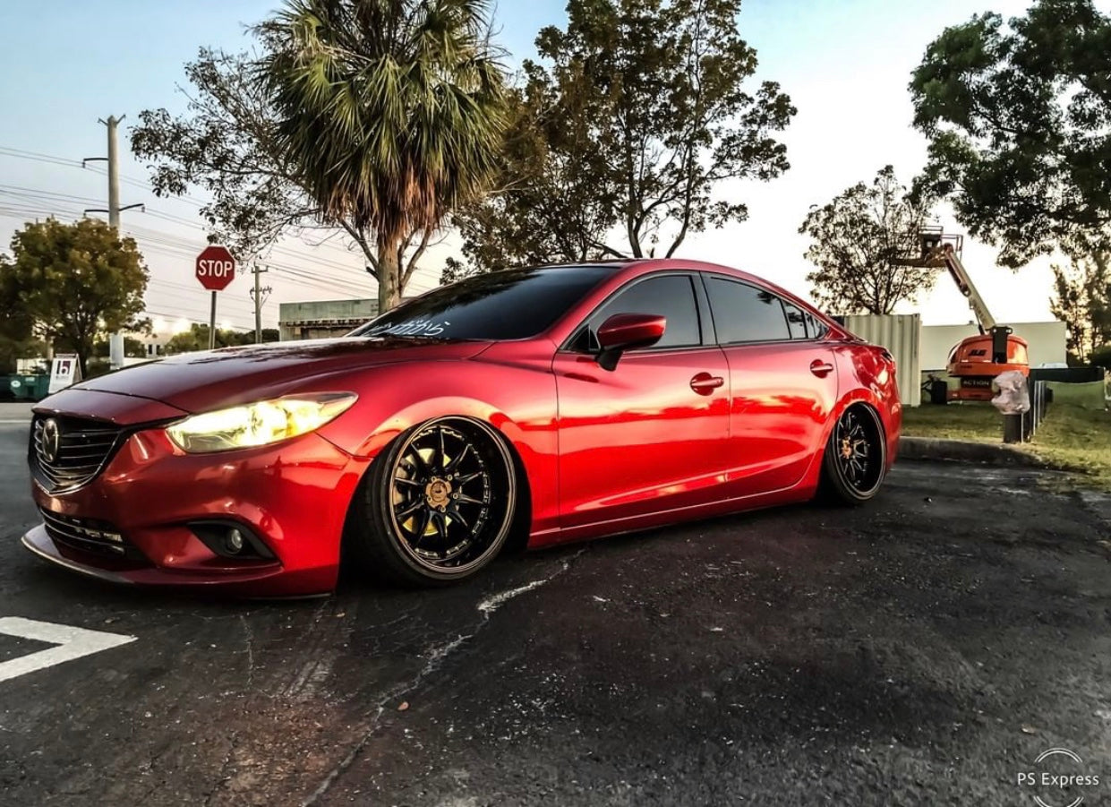 Aodhan DS07 Gloss Black W /Gold Rivets - 18x8.5 +35 / 18x9.5 +30 5x114.3 (Staggered Set of 4)