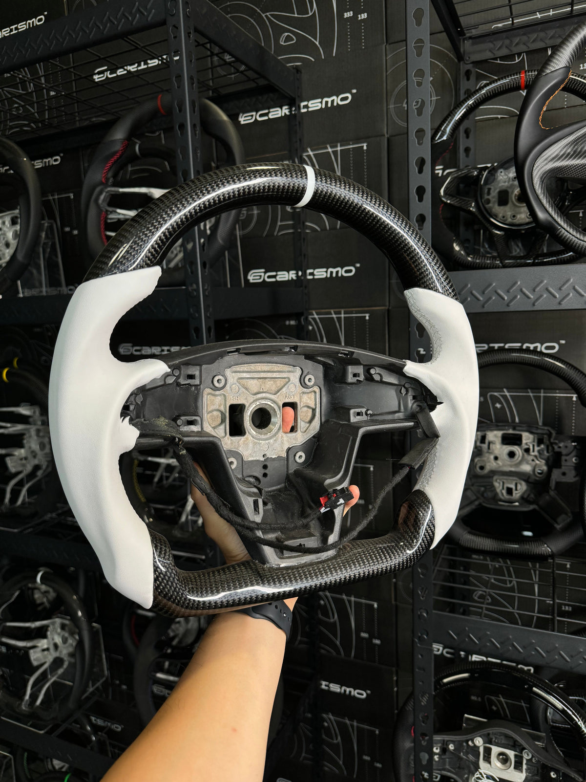Carismo Steering Wheel For Tesla Model S/X Plaid - Sport (Heated) - Gloss Carbon - White Smooth Leather