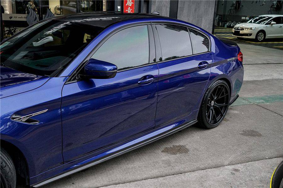2018-2023 BMW F90 M5 D3 Style Carbon Fiber Side Skirts - Carbonado