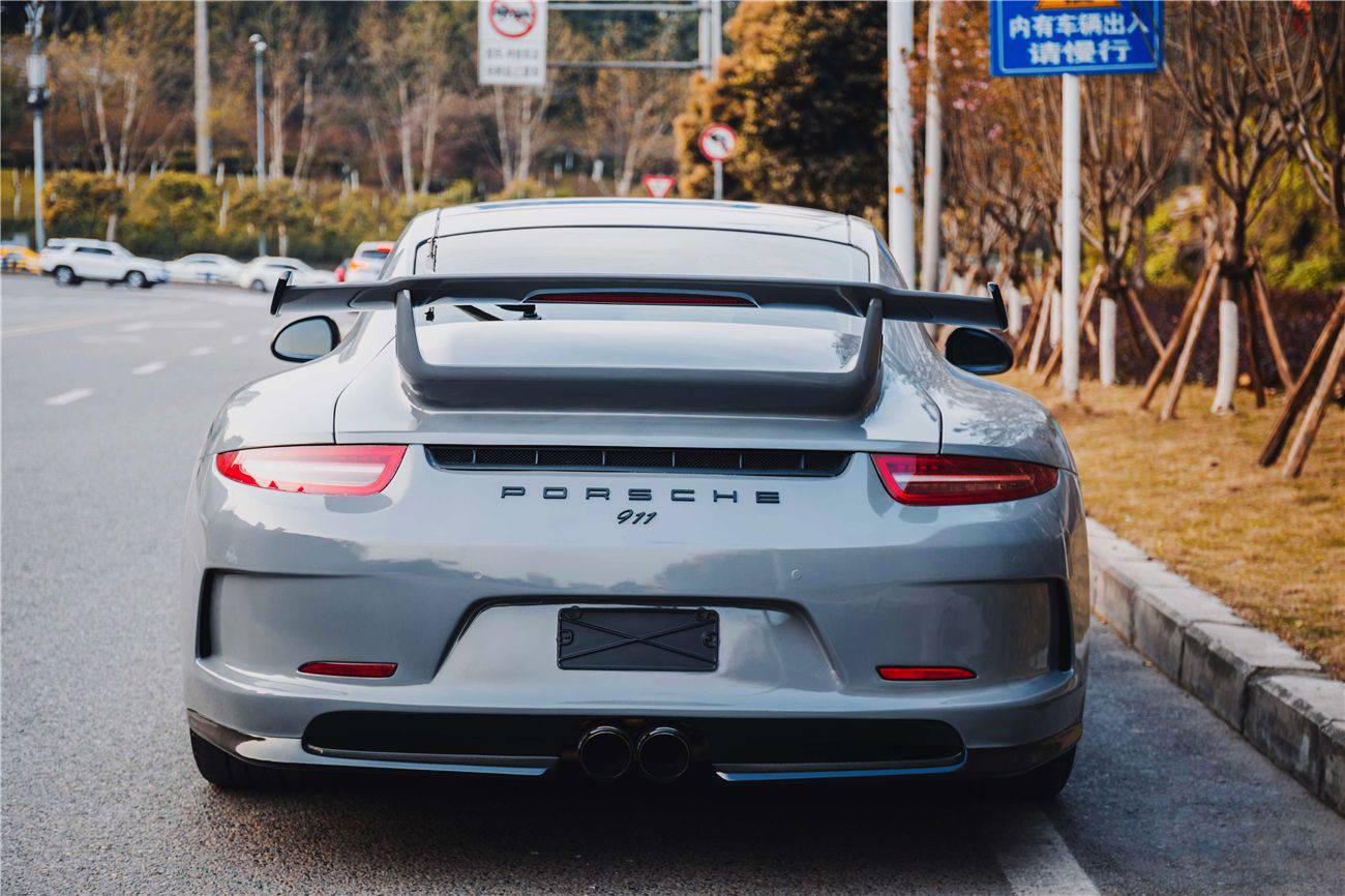 2012-2015 Porsche 911 991.1 Carrera/S GT3 Style Rear Bumper Middle Exhaust - Carbonado
