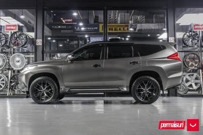 22" Vossen HF6-4 Tinted Gloss Black 6x135 ( Set of 4 )