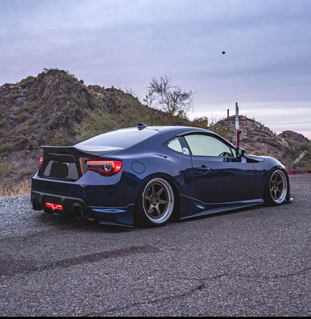 Aodhan DS09 Bronze w/Machined Lip - 18x8.5 +35 5x114.3 (Square Set of 4)